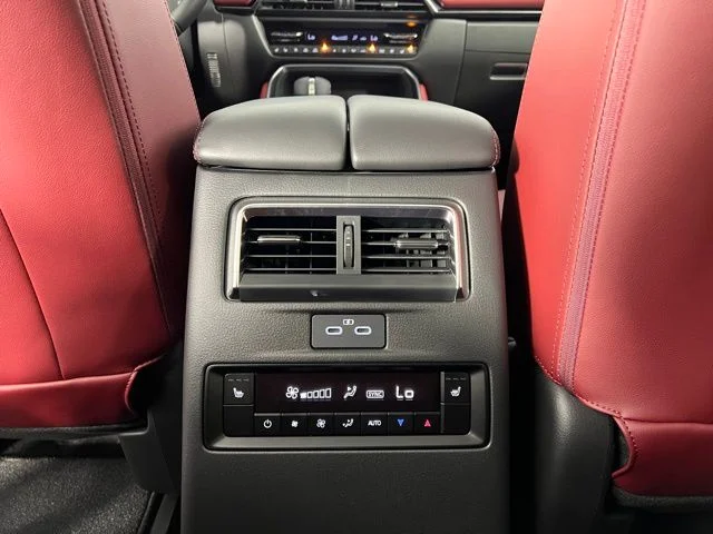 2026 Mazda CX-70 Premium Package - Photo 35