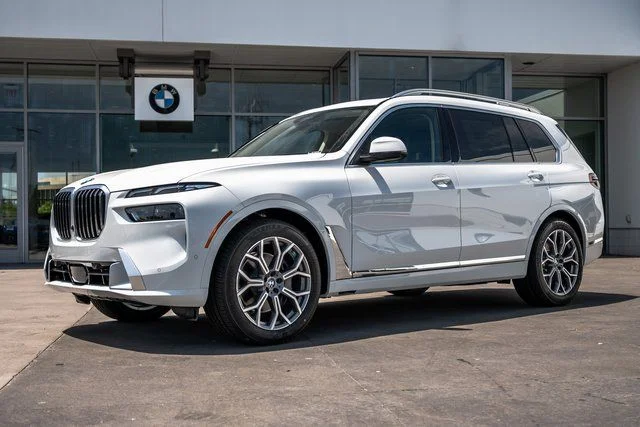 2026 BMW X7 xDrive40i's photo