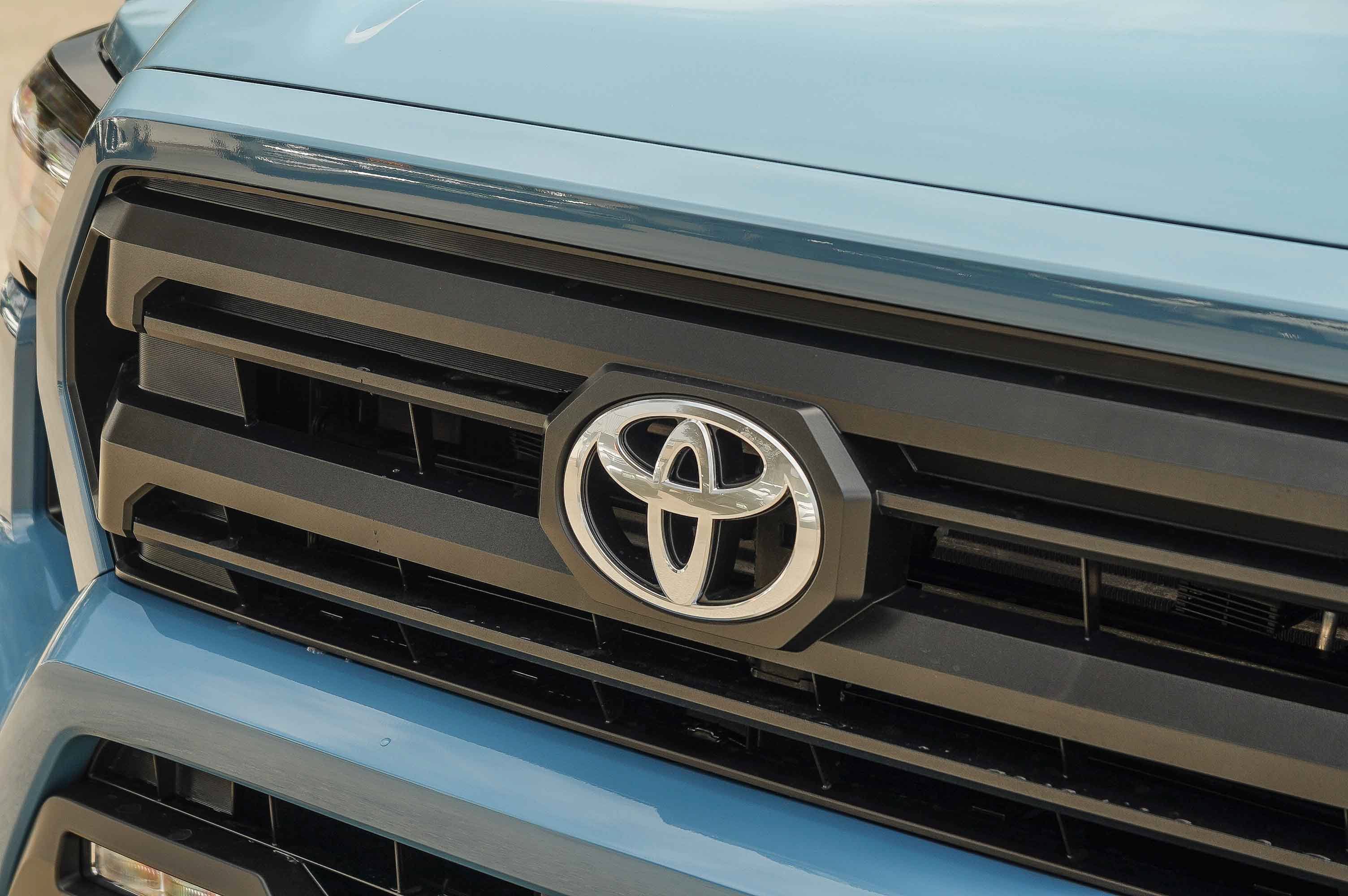 New 2026 Heritage Blue Toyota SR5 image 9