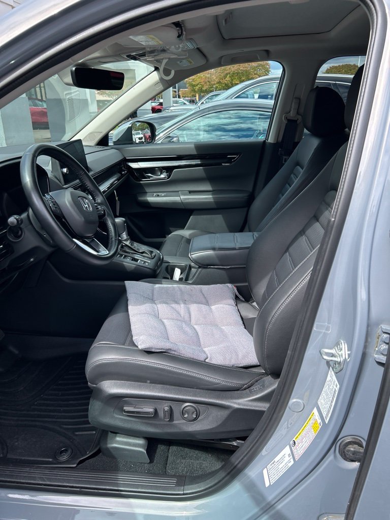 Used 2026 Silver Honda EX-L image 9