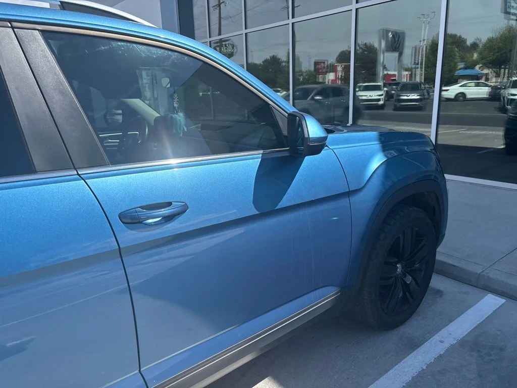 Used 2019 Blue Volkswagen 3.6L V6 SE image 9