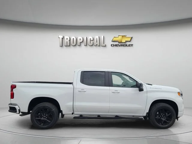 New 2026 Summit White Chevrolet RST image 6