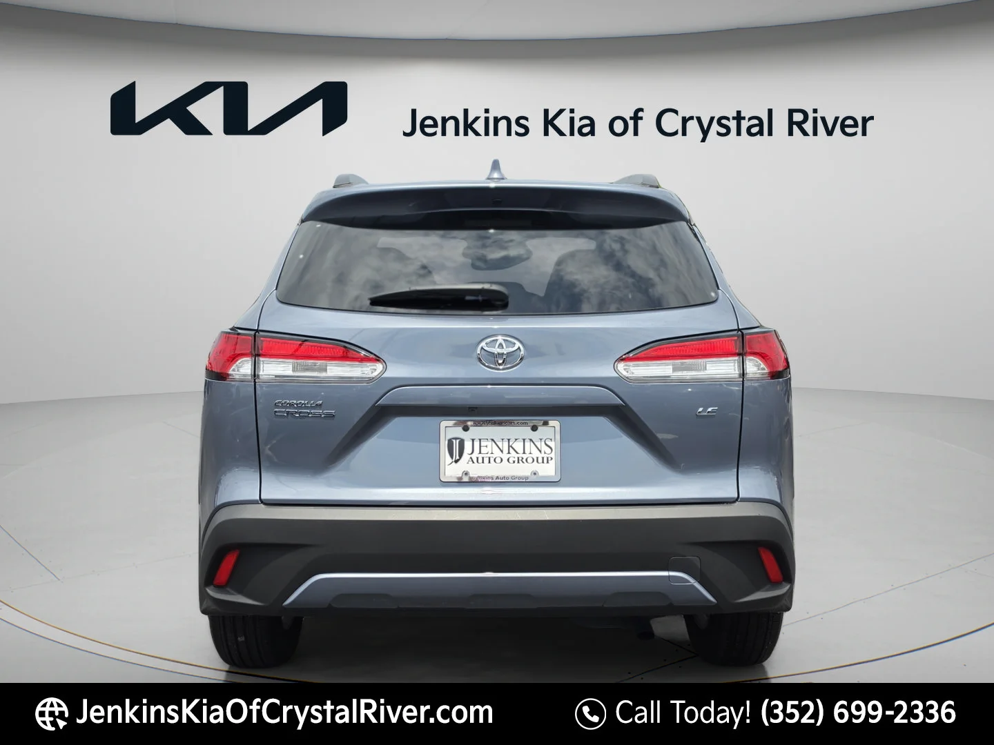 Used 2023 Celestite Toyota LE image 6