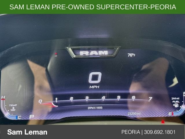 Used 2025 White Ram Big Horn/Lone Star image 12