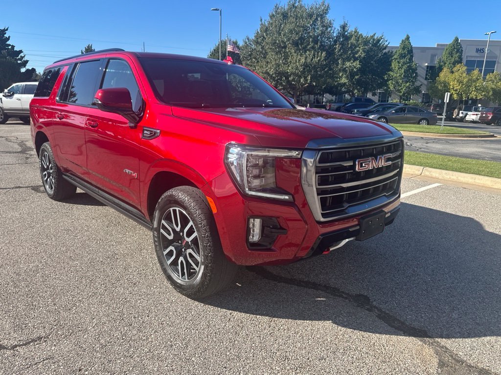 Used 2023 Red GMC AT4 image 3