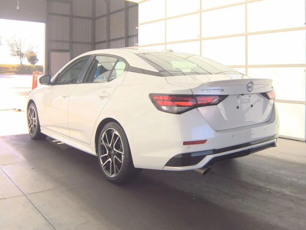Used 2025 White Nissan SR image 5