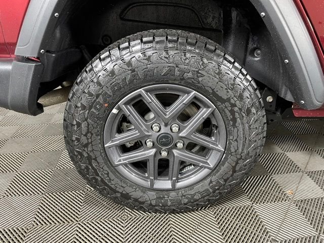 Used 2022 Red Jeep Unlimited Sport image 12