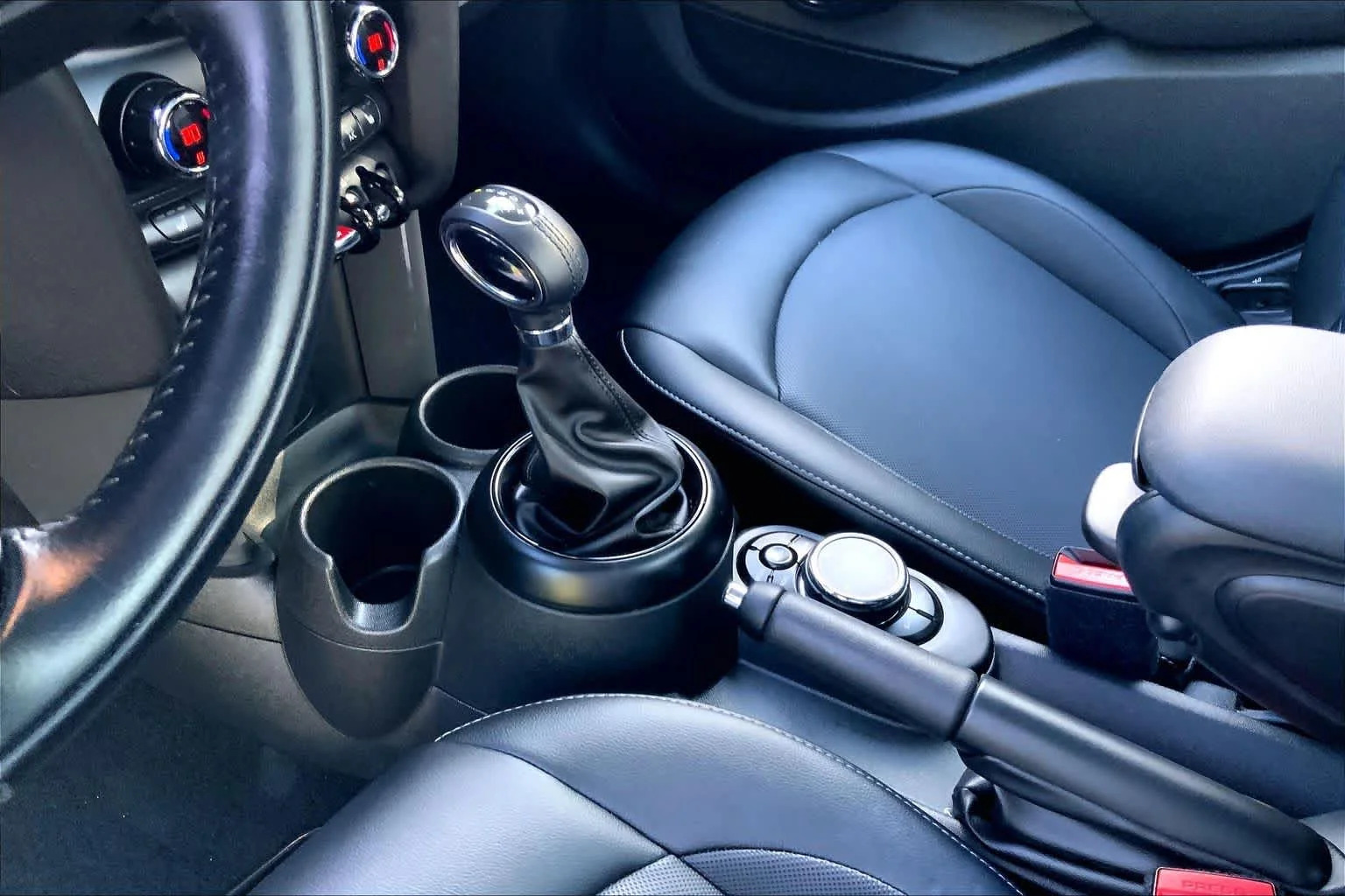 Used 2017 Electric Blue Metallic MINI Cooper image 16