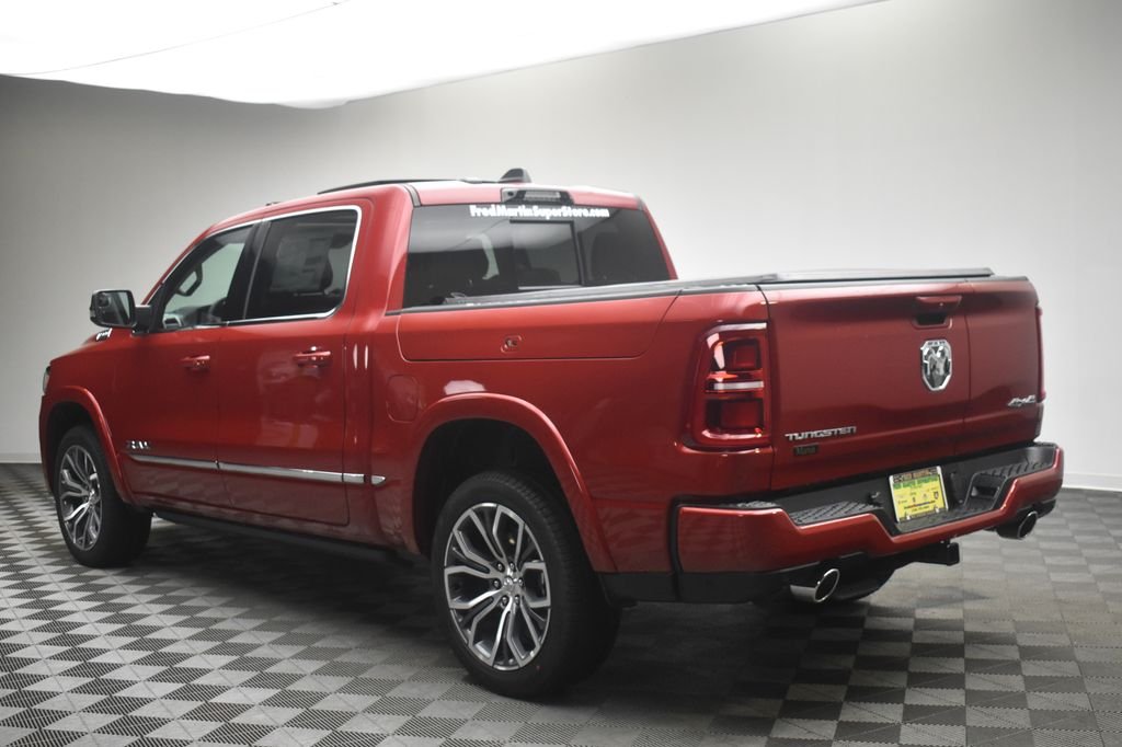 New 2027 Molten Red Pearl-Coat Exterior Paint RAM Tungsten image 16
