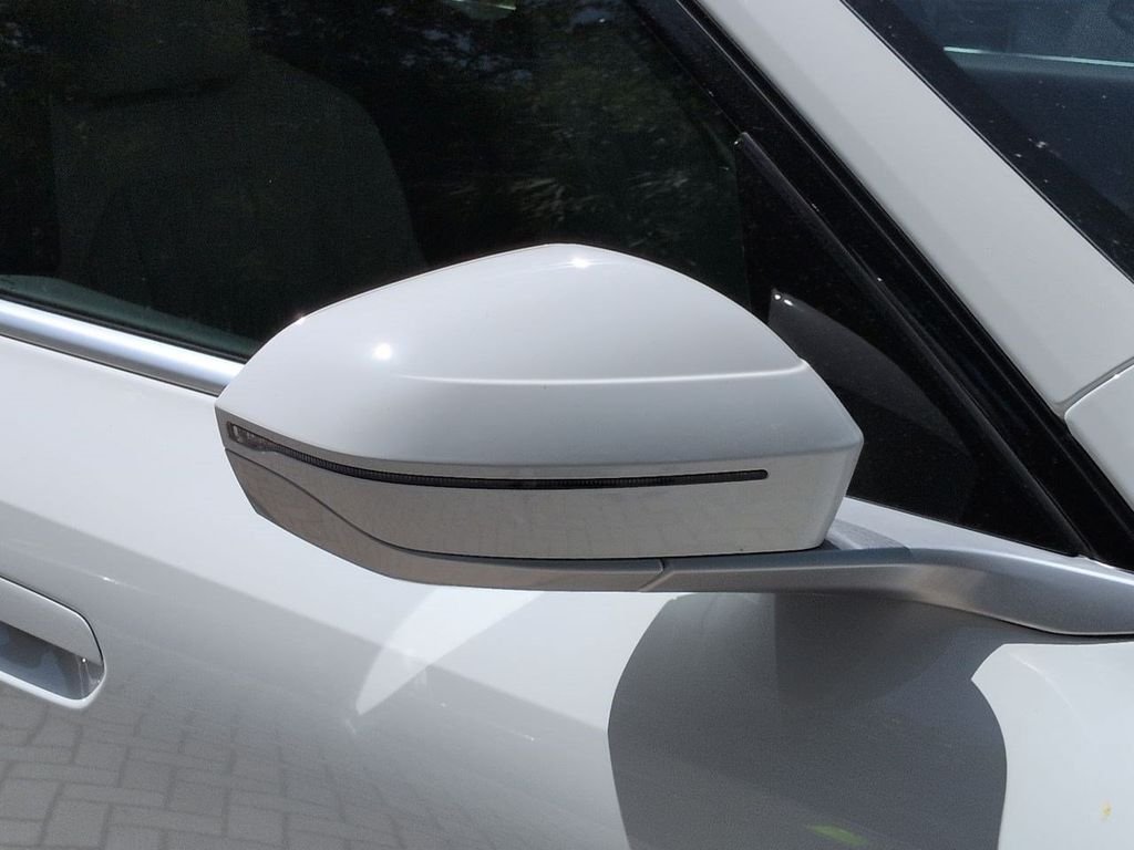 New 2026 Alpine White BMW 30 xDrive image 12