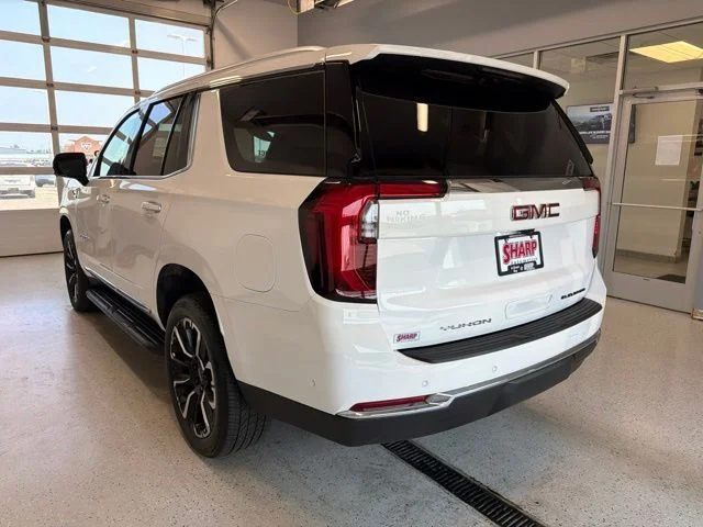 Used 2025 White GMC Elevation image 6