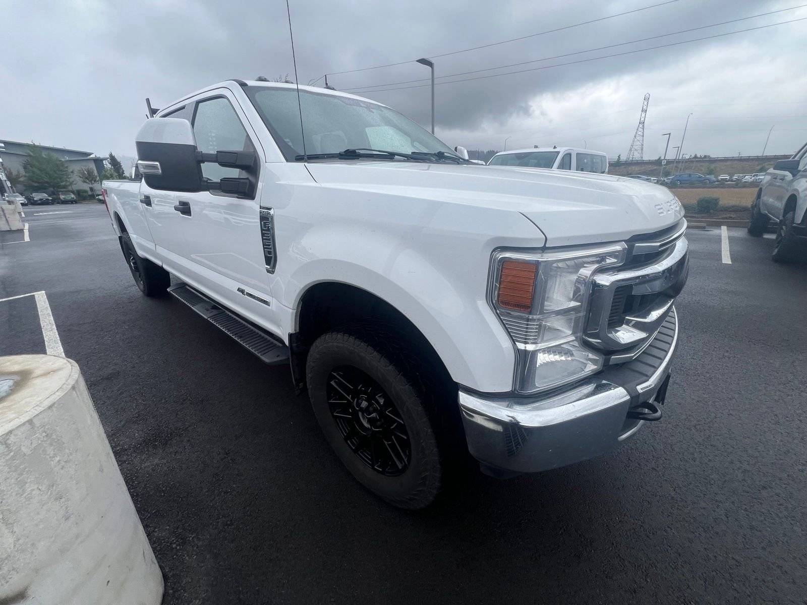 Used 2020  Ford  image 8