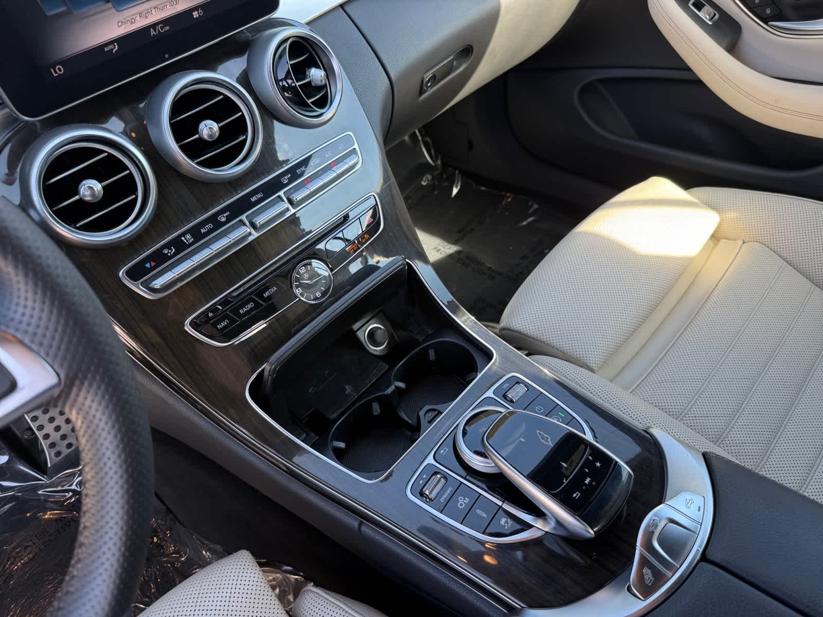 Used 2017 designo Diamond White Metallic Mercedes-Benz AMG® C 43 image 19