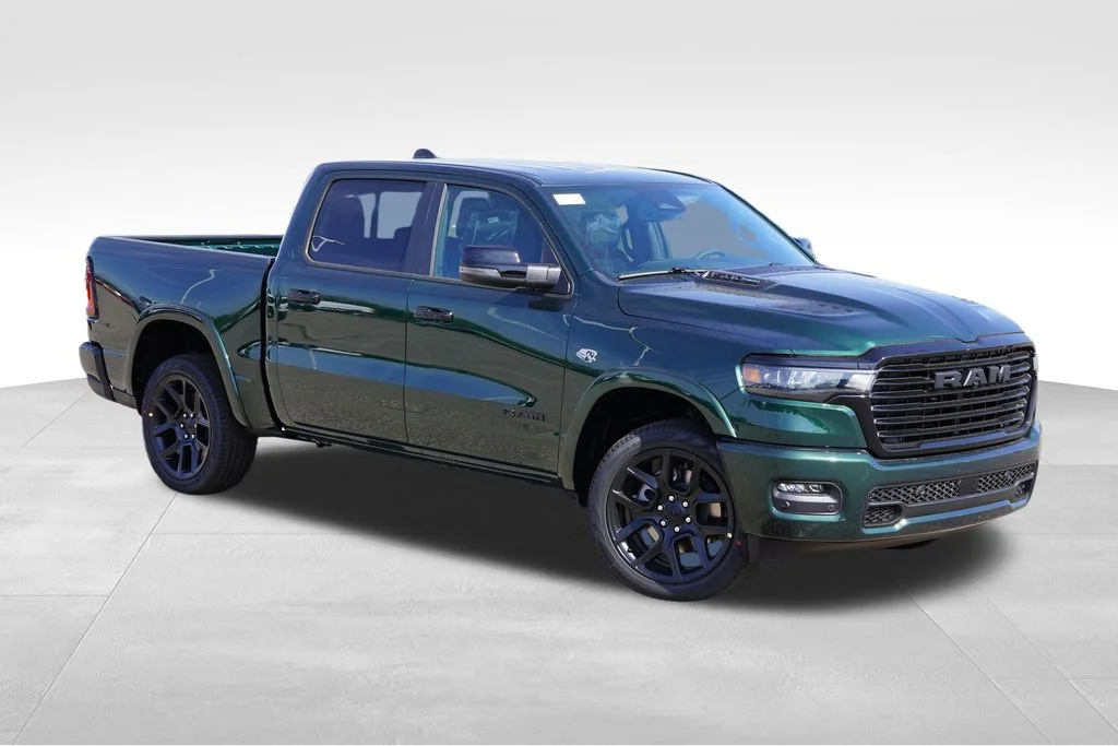 2026 RAM 1500 Laramie 4x4 Crew Cab 5'7's photo