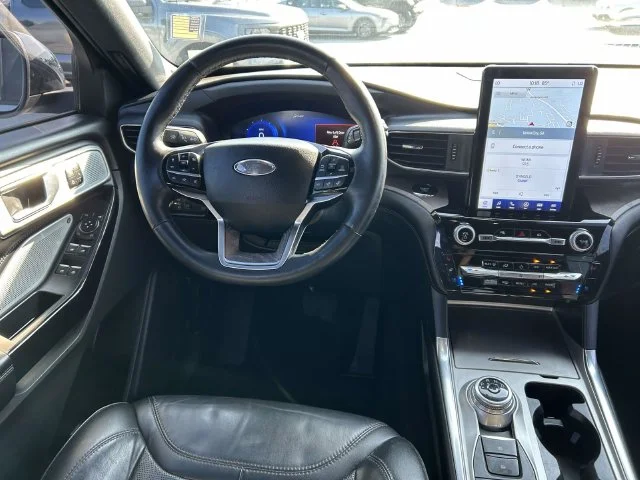 Certified Used 2022 Silver Metallic Ford Platinum image 13
