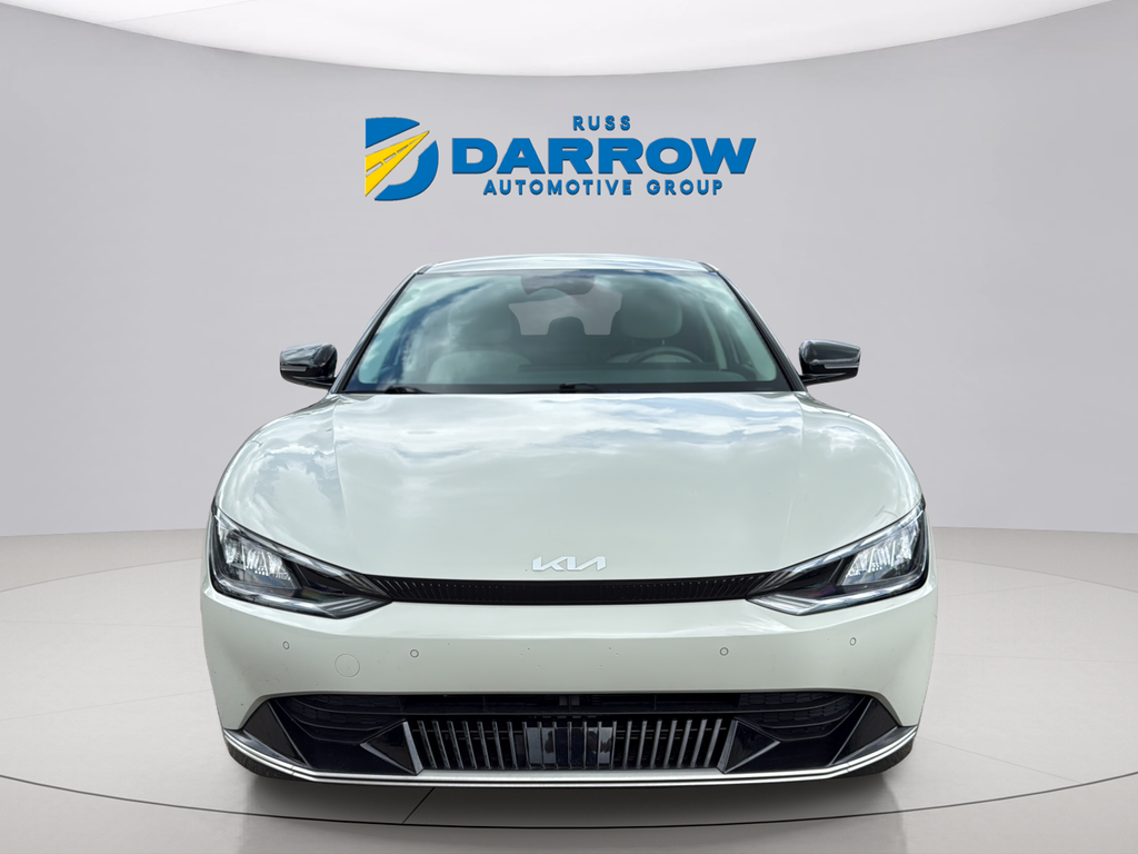 Used 2023 White Kia Wind image 8