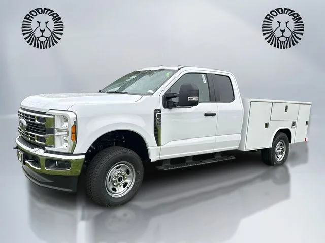2026 Ford F-350 XL 4x4 SuperCab 168-In SRW's photo
