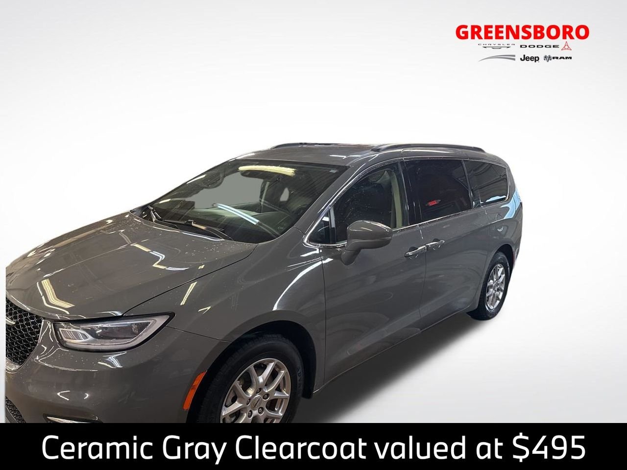 2022 Chrysler Pacifica Touring L's photo