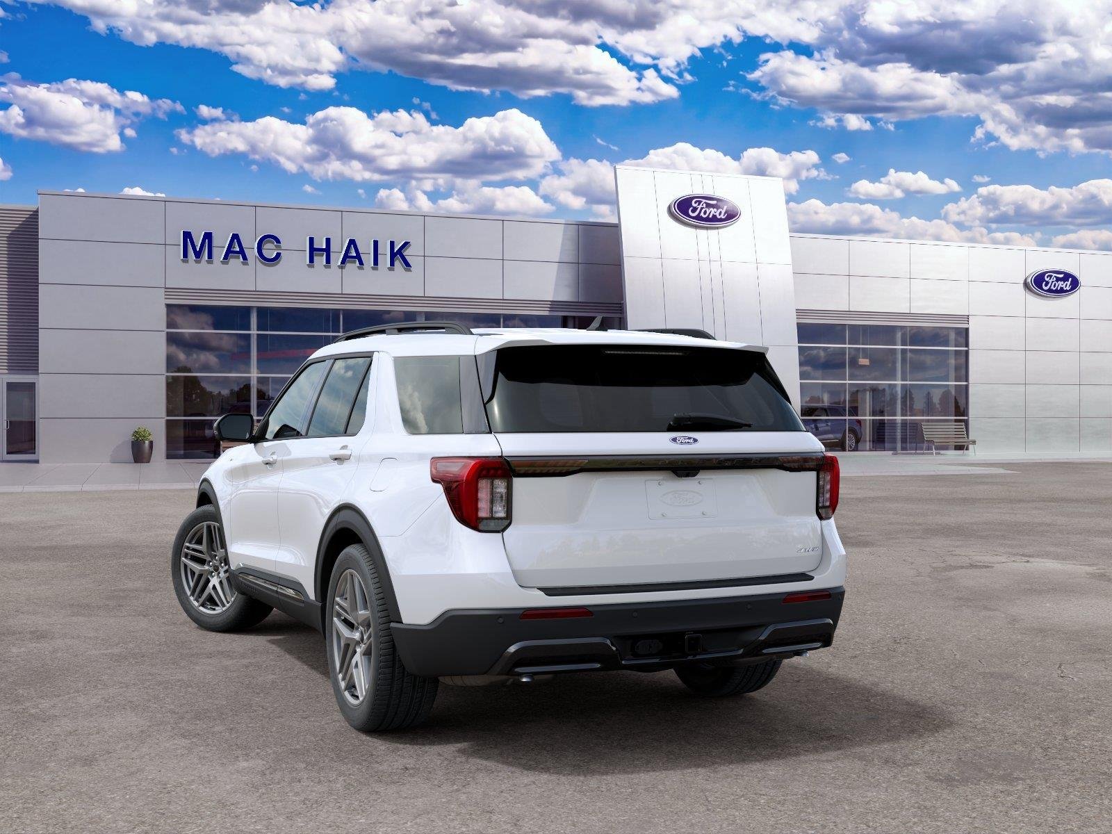 New 2027 Star White Metallic Tri-Coat Ford ST-Line image 8