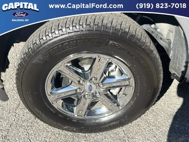 Used 2024 Silver Ford XLT image 13