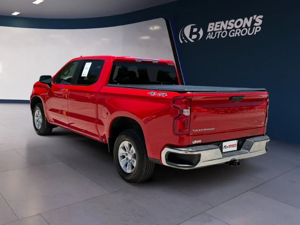 Used 2023 Red Chevrolet LT image 3