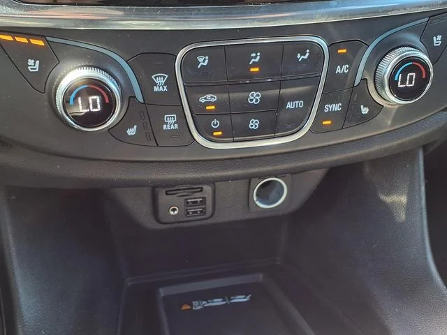 Used 2023 White Chevrolet Premier image 18