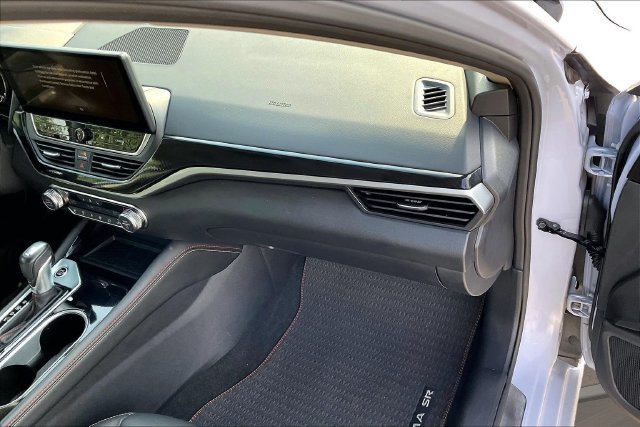 Used 2024 Gray Nissan 2.0 SR image 15