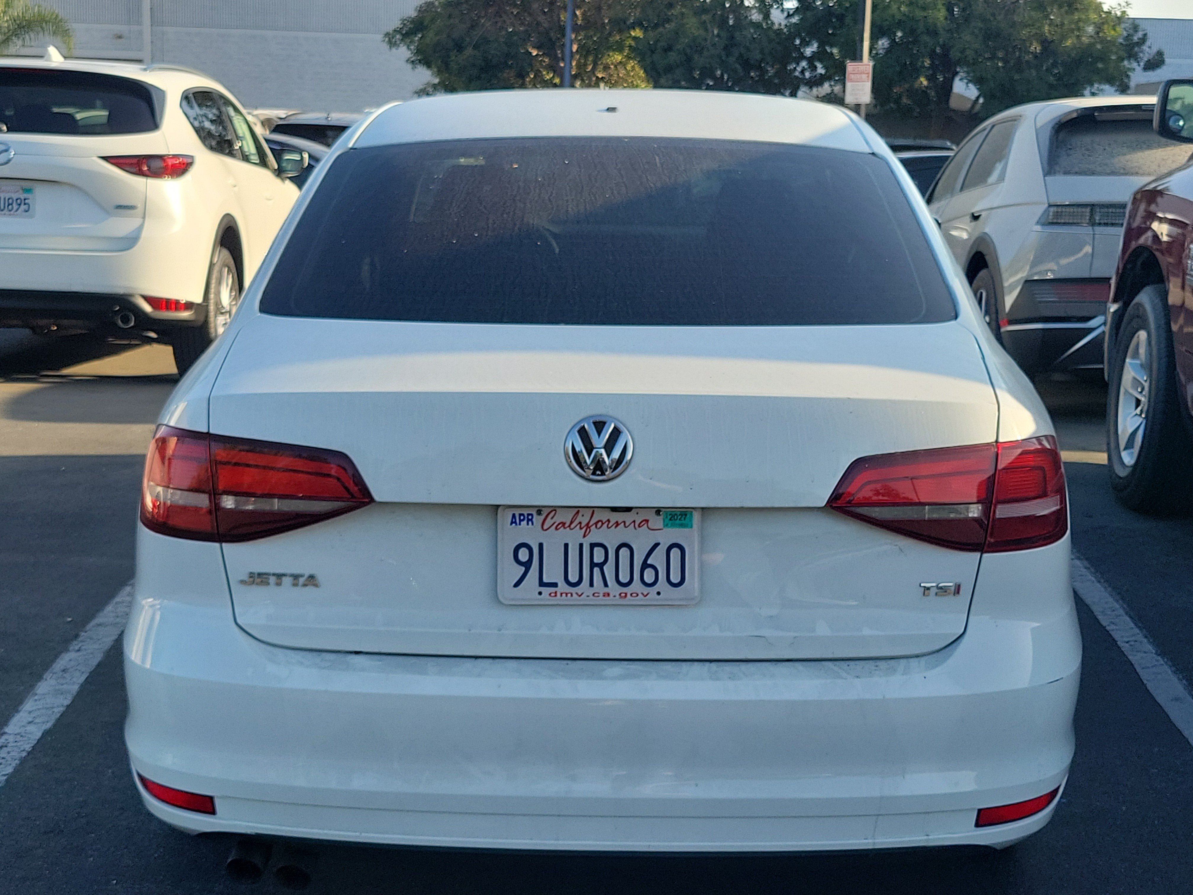 Used 2017 Pure White Volkswagen 1.4T S image 5