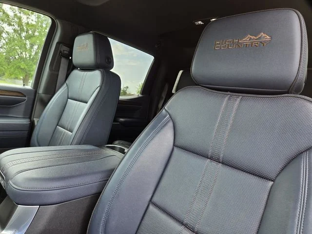 Used 2025 Beige Chevrolet High Country image 28