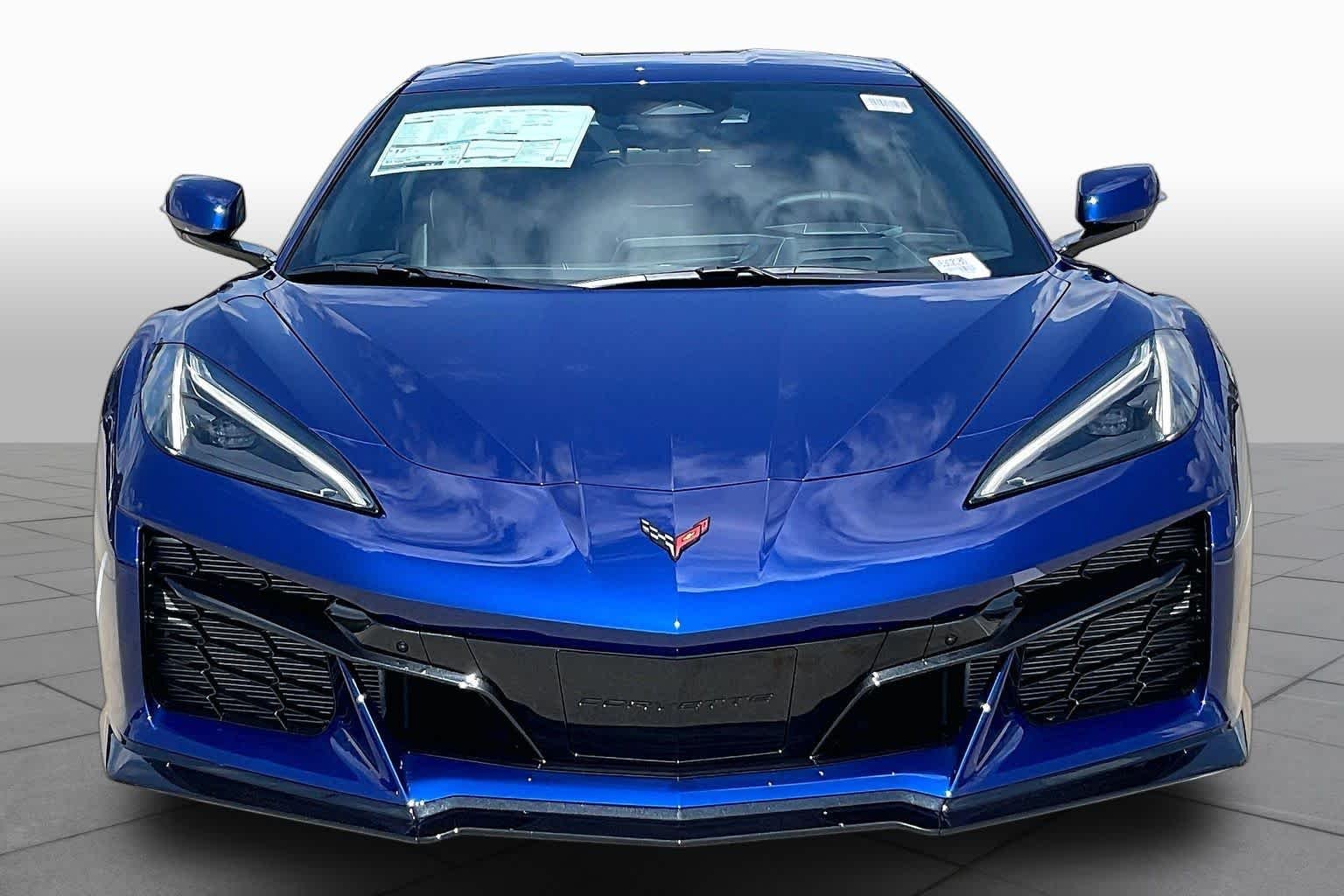 Used 2027 Admiral Blue Metallic Chevrolet 2LT image 2