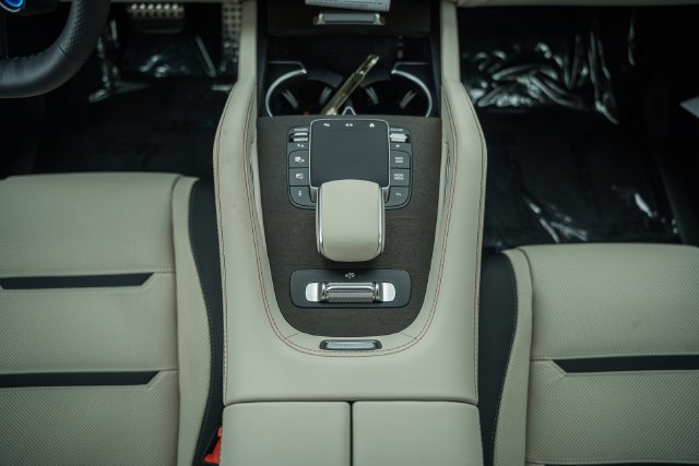 New 2027 Polar White Mercedes-Benz  image 79