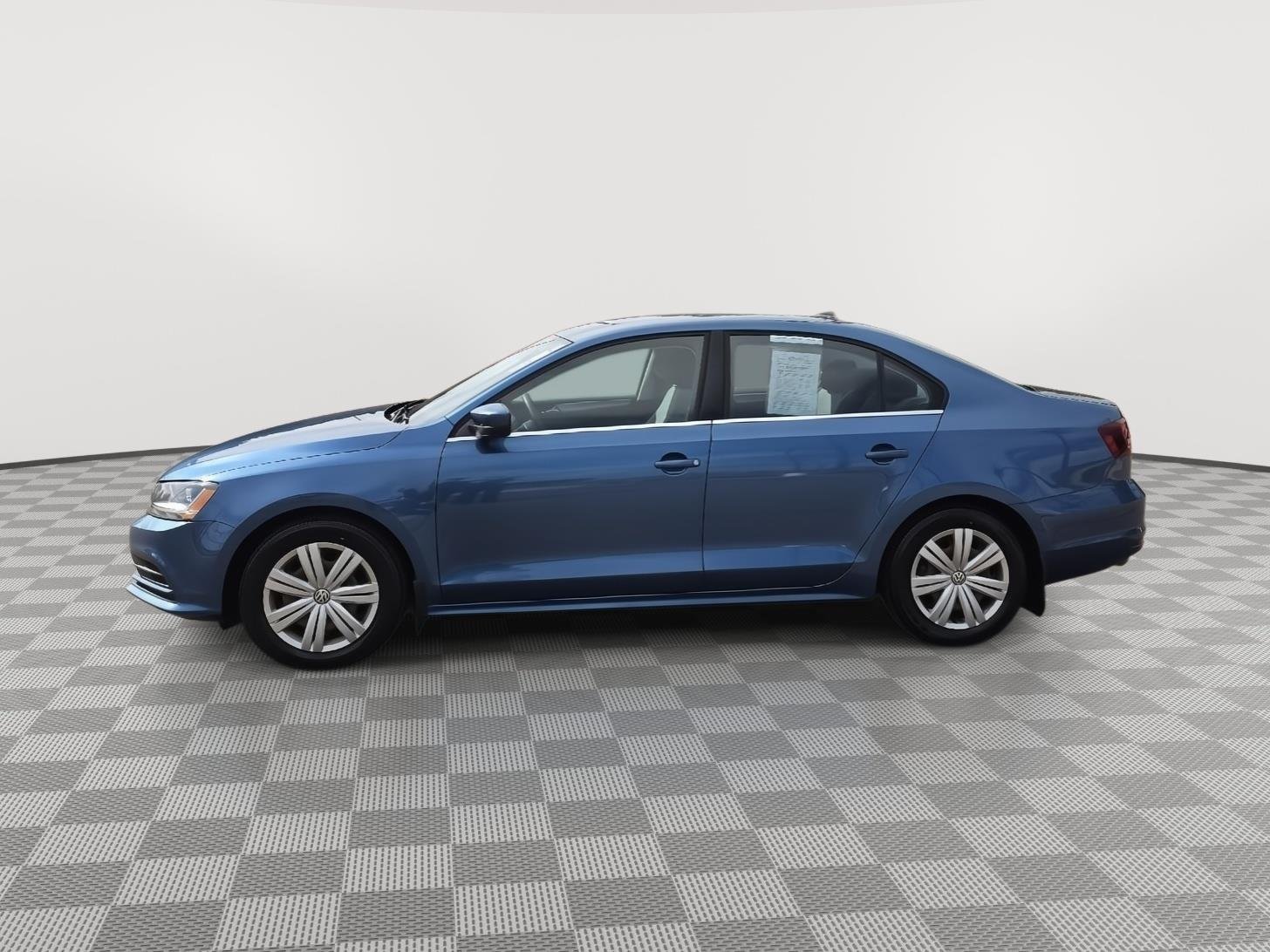 Used 2017 Silk Blue Metallic Volkswagen 1.4T S image 4