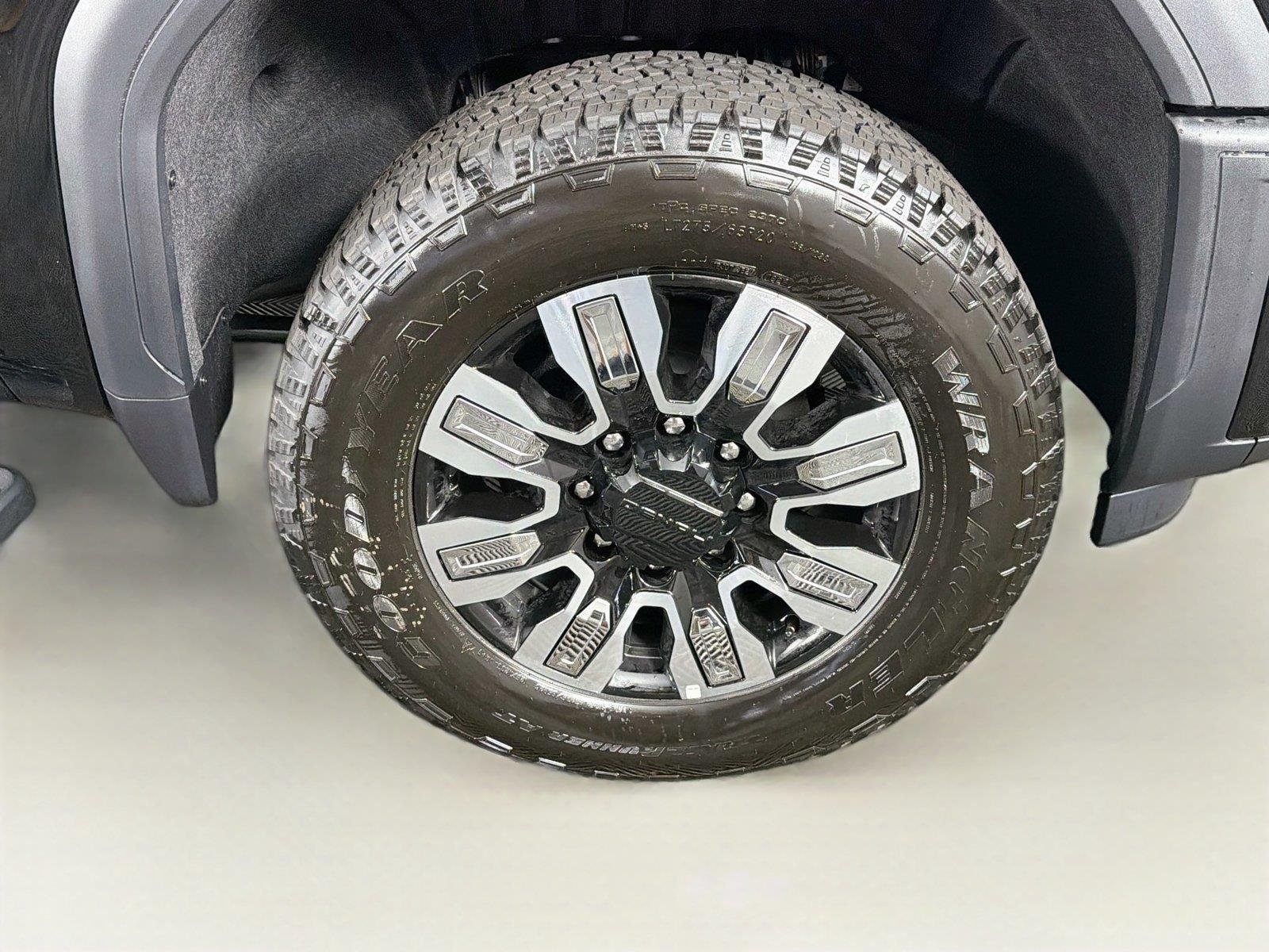 2026 GMC Sierra 2500HD Denali - Photo 37