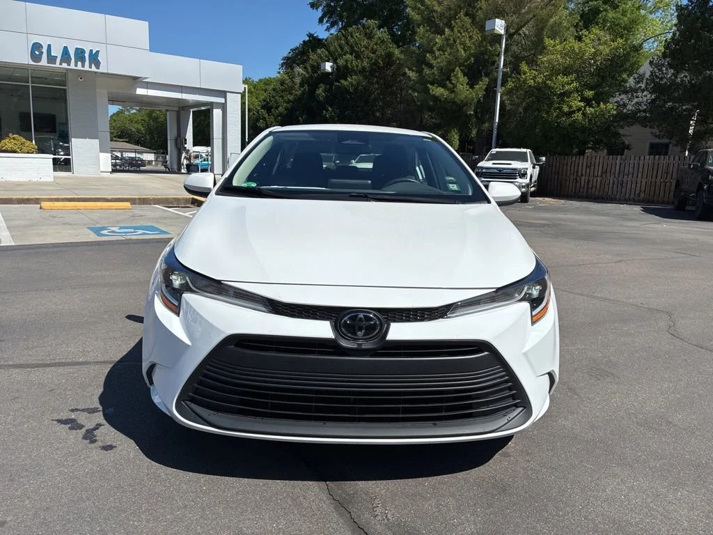 Used 2024 Toyota Corolla LE with VIN 5YFB4MDE5RP083910 for sale in Pinehurst, NC