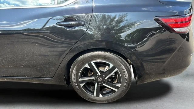 Used 2024  Nissan SV image 36