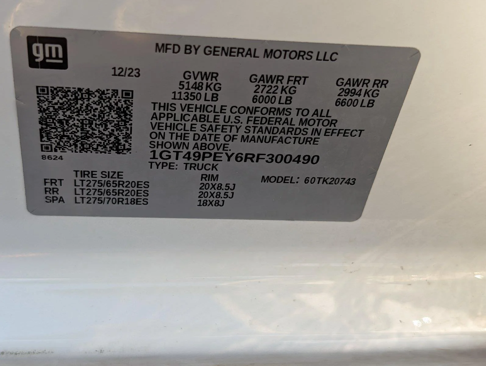 Certified Used 2024 Summit White GMC AT4 image 41