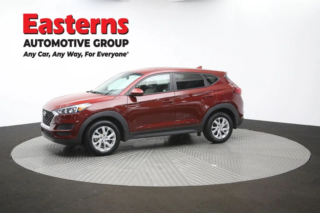 Used 2020 Red Hyundai SE image 57