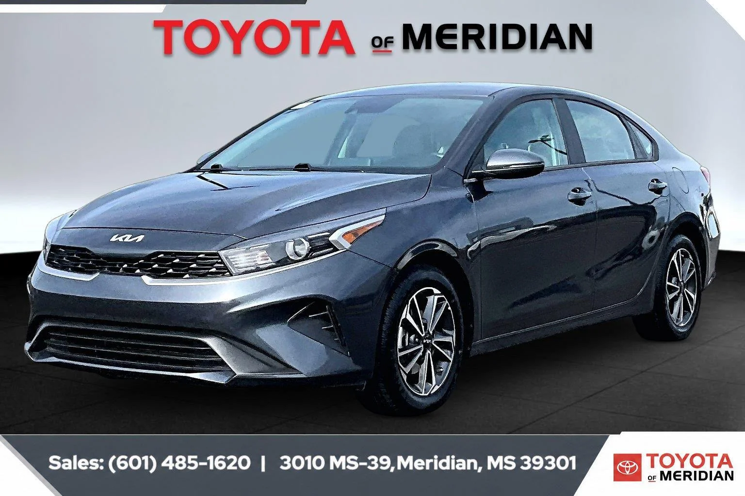 Used 2023 Gravity Gray Kia LXS image 10