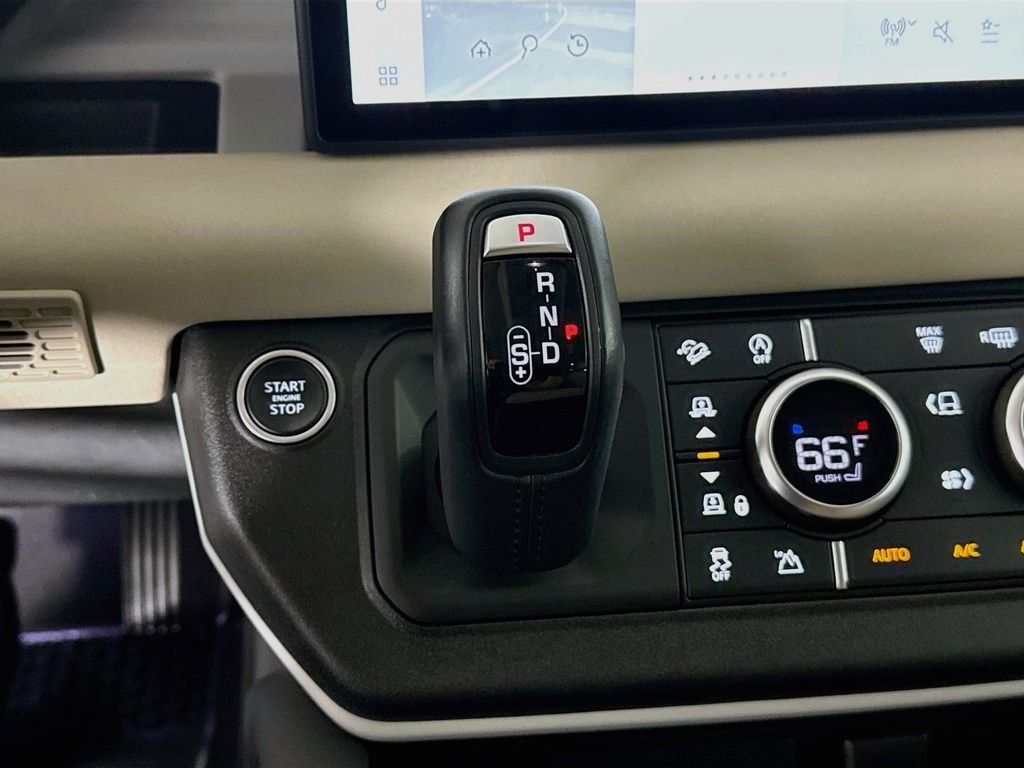 Used 2020  Land Rover First Edition image 16