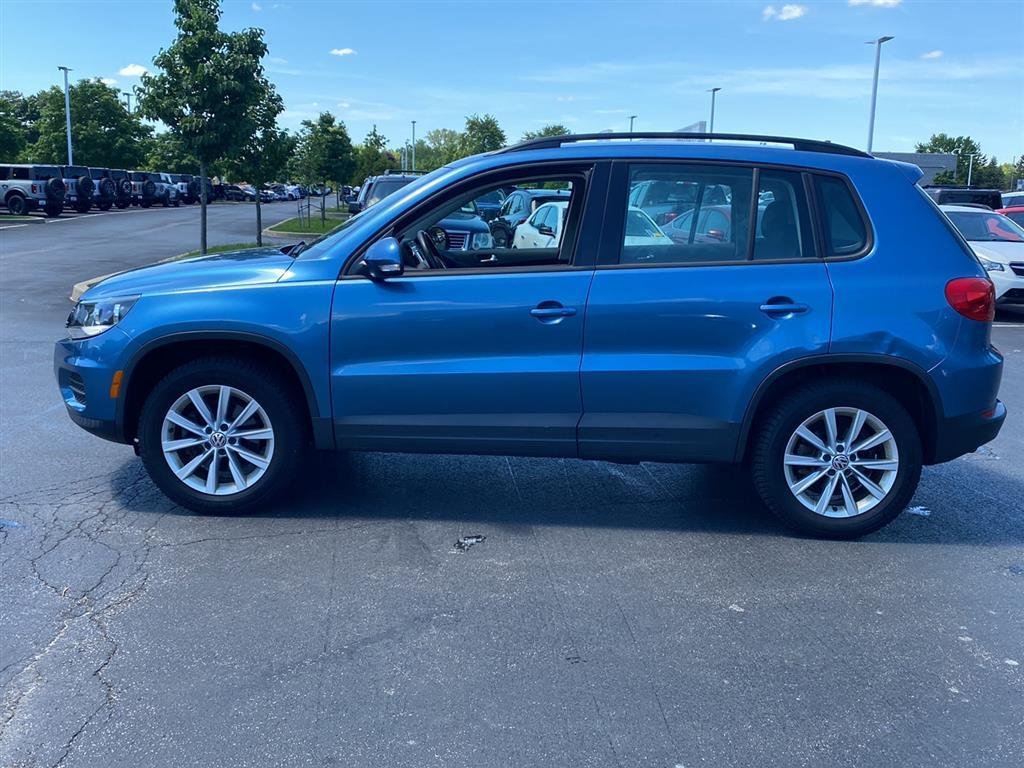 Used 2017 Pacific Blue Metallic Volkswagen 2.0T Limited S image 7