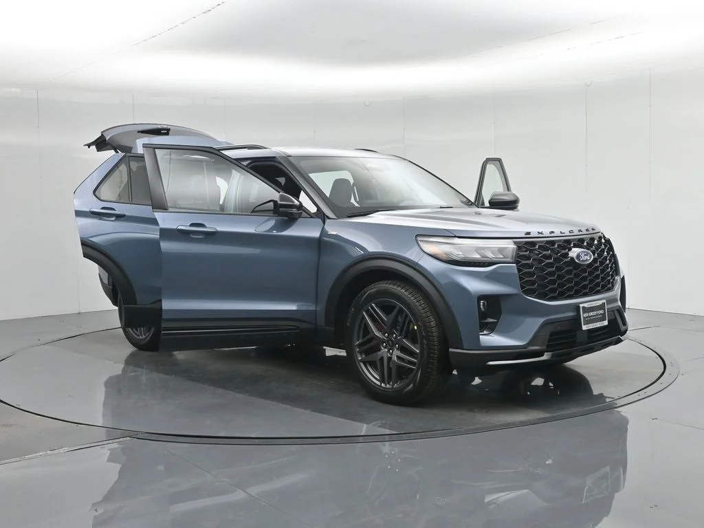 New 2026 Vapor Blue Metallic Ford ST-Line image 35