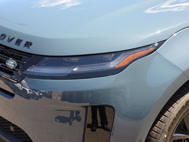 New 2026 Tribeca Blue Land Rover S image 21