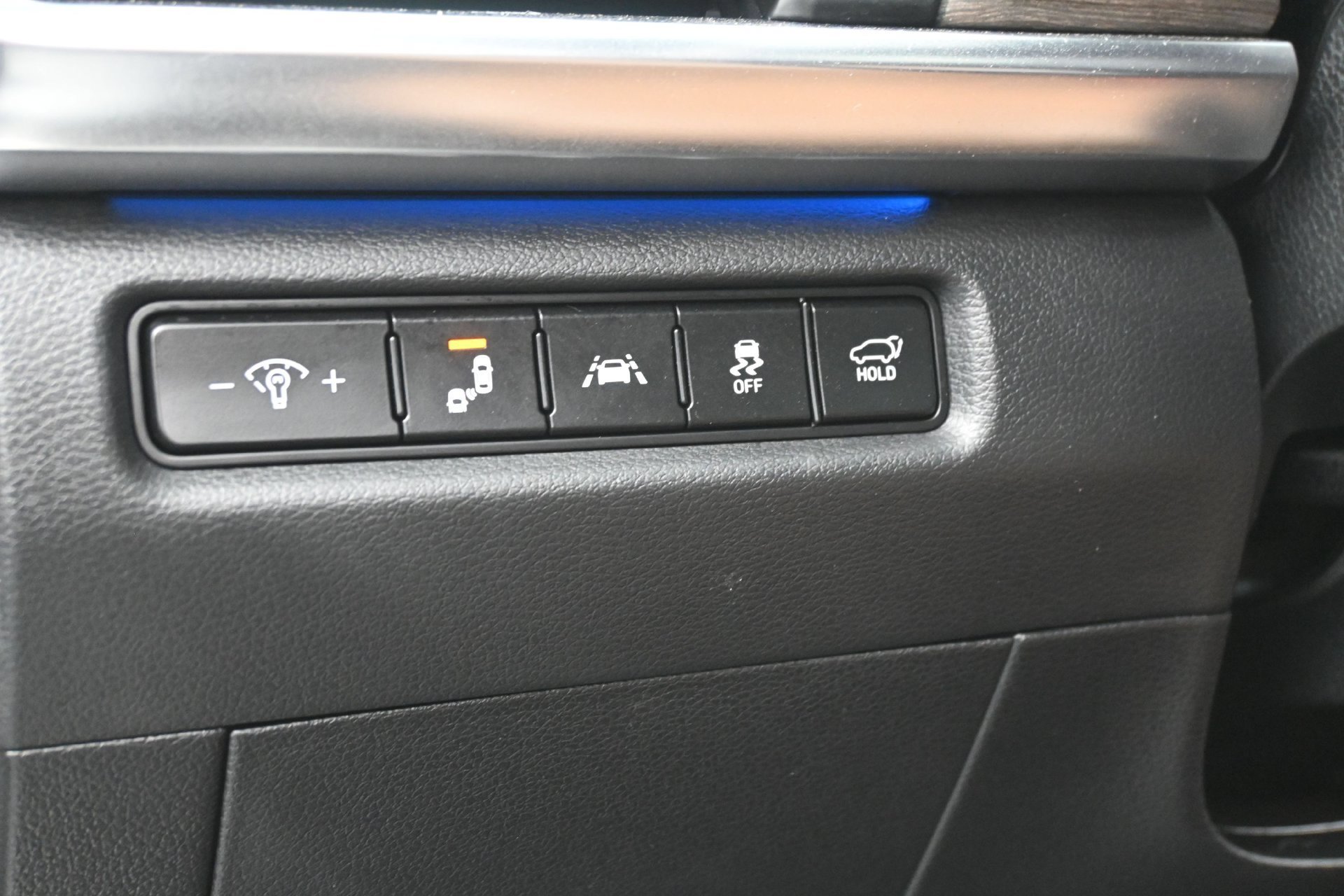Used 2020 Snow White Pearl Kia SX AWD image 25