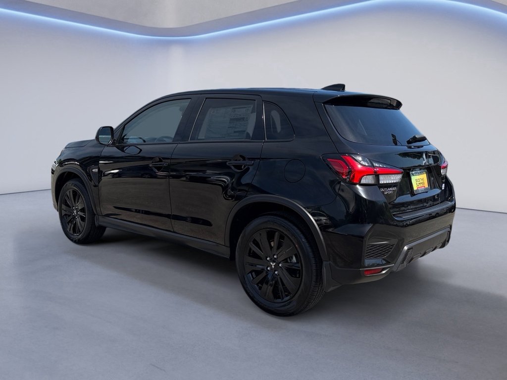 New 2026 Labrador Black Pearl Mitsubishi LE image 4