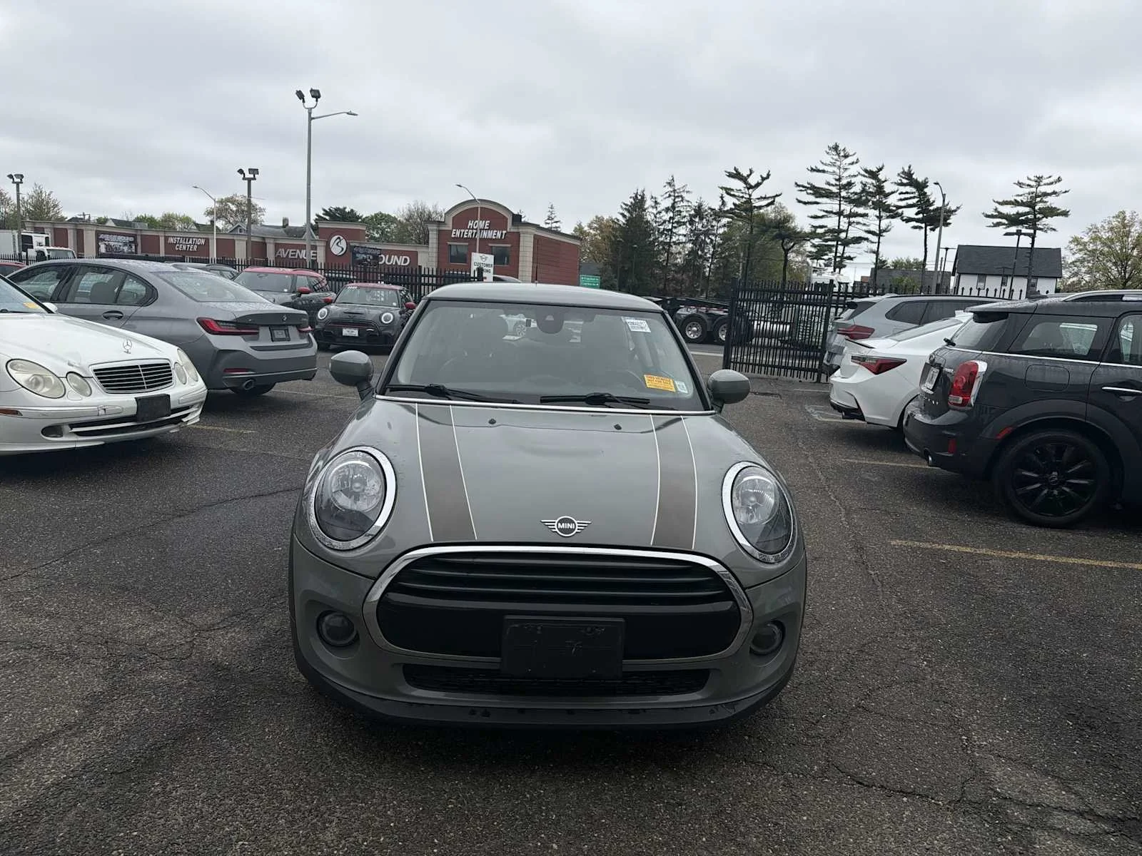 Used 2021 Moonwalk Grey Metallic MINI Cooper image 3