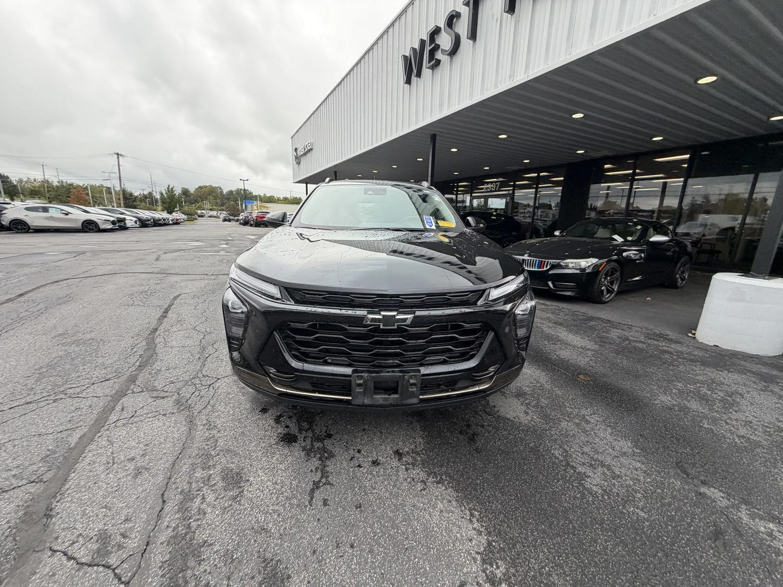 Used 2024 Mosaic Black Metallic Chevrolet ACTIV image 4