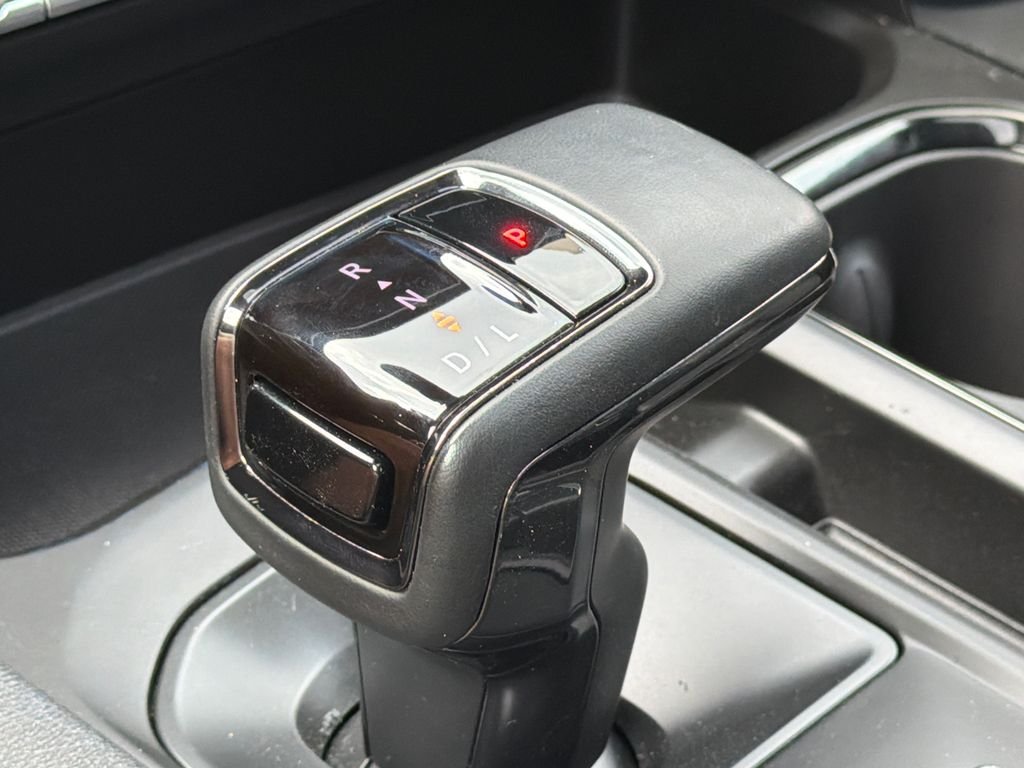 Used 2023 Silver GMC AT4 image 32