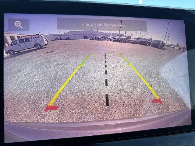 Used 2024 Gray Jeep Latitude Lux image 24