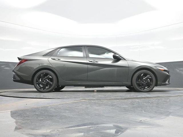 New 2026 Gray Hyundai SEL Sport Plus image 24