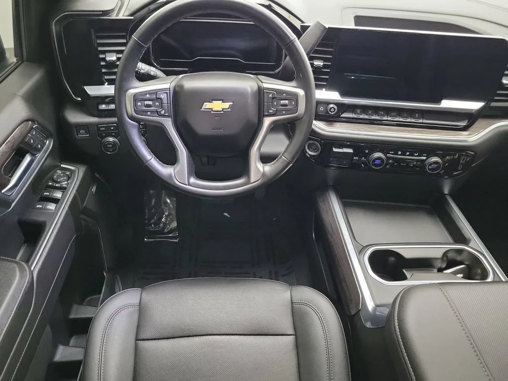 2024 Chevrolet Silverado 2500HD LTZ - Photo 13